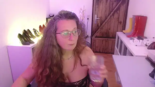 Snapshot of GeilesLuder75 chatting on November 30, 2025, 5:19 am GeilesLuder75 online show from November 30, 2025, 5:19 am