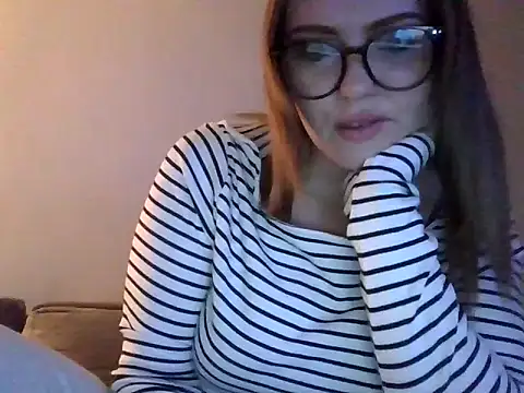 Sexclusive25 online show from September 14, 2025, 7:25 pm