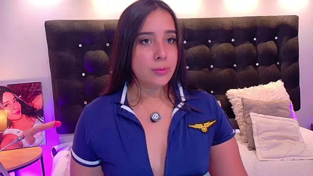 Snapshot of ValenScott1 chatting on November 22, 2025, 12:59 pm ValenScott1 online show from November 22, 2025, 12:59 pm