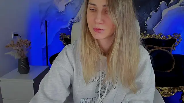 CassandraGood online show from February 11, 2025, 7:44 am