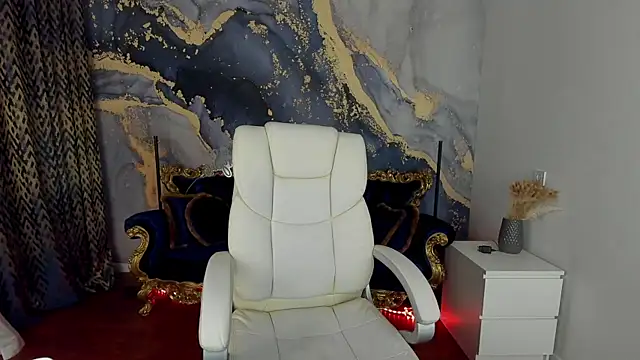 CassandraGood online show from March 12, 2025, 7:24 am