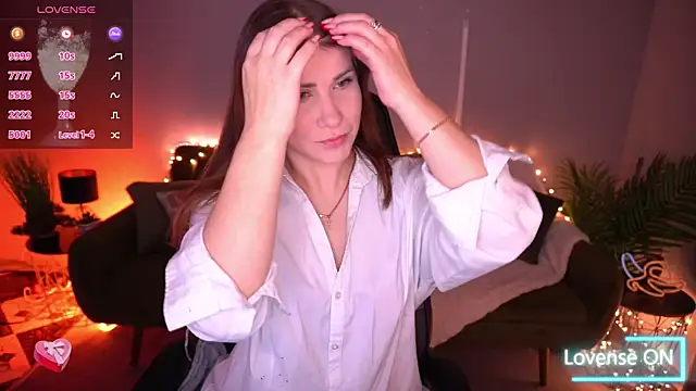 Snapshot of CassandraGood chatting on February 5, 2026, 7:48 am CassandraGood online show from February 5, 2026, 7:48 am