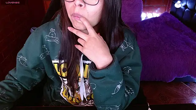 Snapshot of MidoriQuiinn chatting on February 26, 2026, 2:39 pm MidoriQuiinn online show from February 26, 2026, 2:39 pm