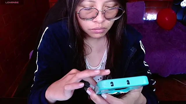 MidoriQuiinn online show from April 22, 2026, 3:52 pm