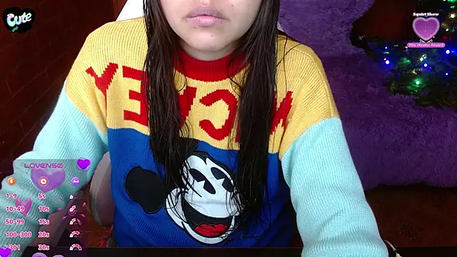 Snapshot of MidoriQuiinn chatting on February 9, 2026, 2:59 pm MidoriQuiinn online show from February 9, 2026, 2:59 pm