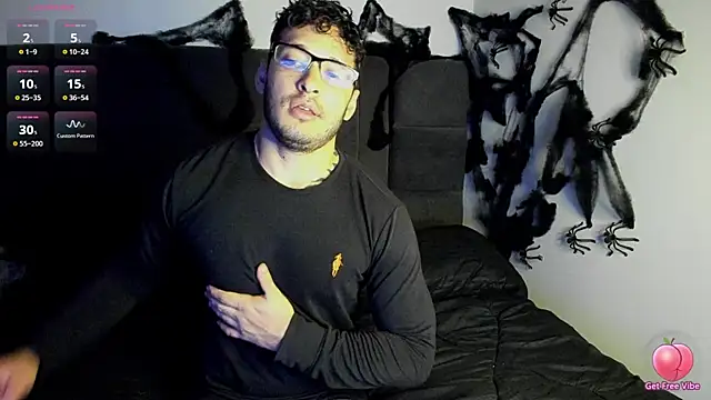 Snapshot of alejandro__2 chatting on November 2, 2025, 11:04 am alejandro 2 online show from November 2, 2025, 11:04 am