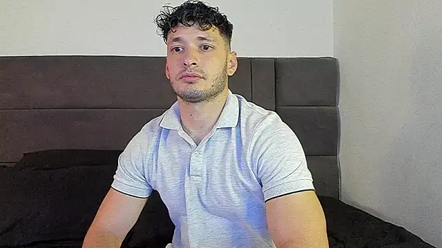 Snapshot of alejandro__2 chatting on January 15, 2026, 6:11 pm alejandro 2 online show from January 15, 2026, 6:11 pm