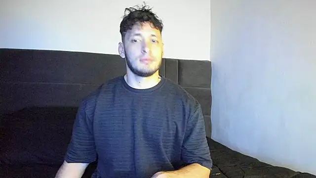 Snapshot of alejandro__2 chatting on November 13, 2025, 5:17 pm alejandro 2 online show from November 13, 2025, 5:17 pm