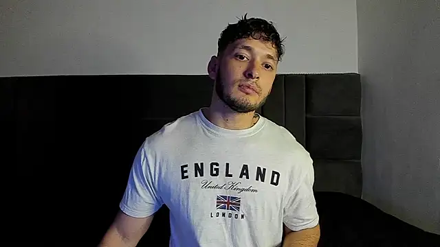 Snapshot of alejandro__2 chatting on November 12, 2025, 8:12 pm alejandro 2 online show from November 12, 2025, 8:12 pm