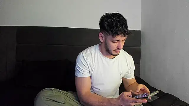 Snapshot of alejandro__2 chatting on November 14, 2025, 3:48 pm alejandro 2 online show from November 14, 2025, 3:48 pm