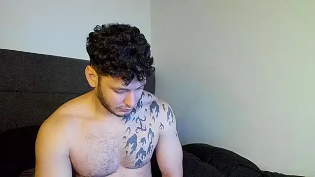 Snapshot of alejandro__2 chatting on November 28, 2025, 7:58 pm alejandro 2 online show from November 28, 2025, 7:58 pm