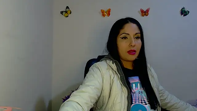 sahtlove1 online show from October 28, 2025, 1:06 am