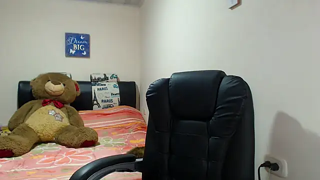 sahtlove1 online show from February 20, 2025, 11:21 pm