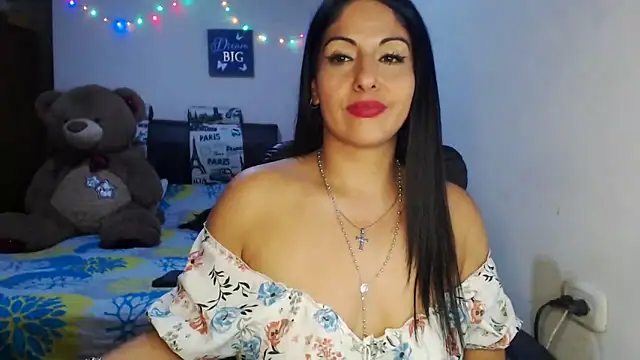 sahtlove1 online show from November 9, 2025, 3:21 am