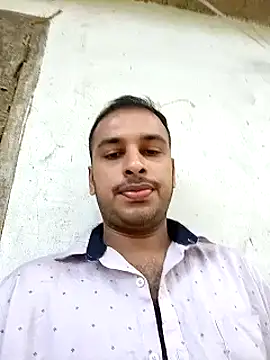 Snapshot of vishnuvinod_india chatting on January 9, 2025, 6:27 am vishnuvinod india online show from January 9, 2025, 6:27 am