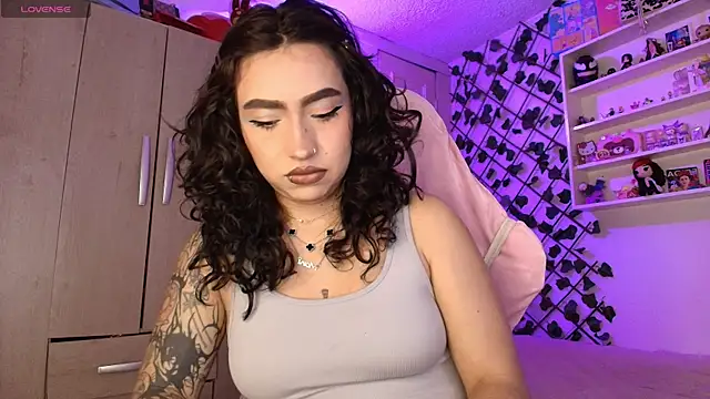 valenor  online show from June 3, 2026, 3:07 am