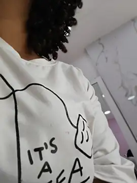 DannaBerry online show from April 16, 2026, 9:39 pm