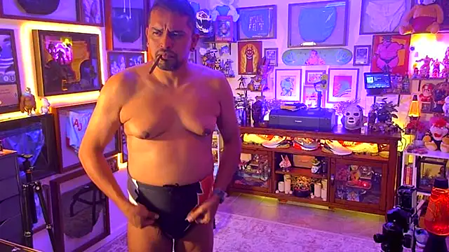 Briefs bud online show from November 26, 2025, 2:44 am