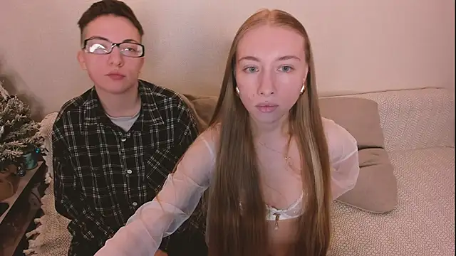 secret dreams   online show from January 18, 2026, 5:49 pm