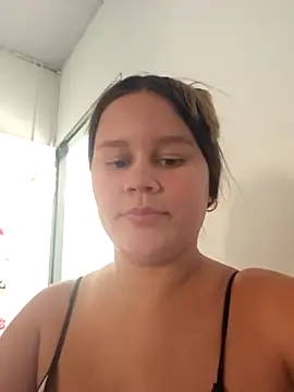 sweet lucia online show from November 2, 2025, 3:17 pm