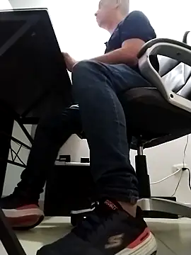 starplss online show from October 5, 2025, 10:22 pm