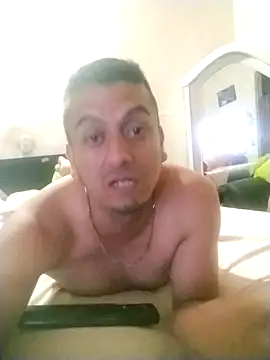 Snapshot of starplss chatting on January 6, 2026, 3:43 am starplss online show from January 6, 2026, 3:43 am