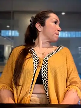 angelitasexy81 online show from March 20, 2026, 2:29 pm