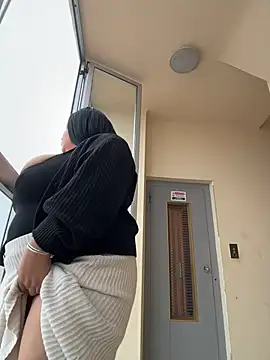 IamSashaLuv online show from February 1, 2026, 6:55 am