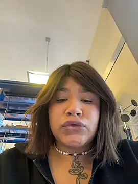 IamSashaLuv online show from November 28, 2025, 9:20 am