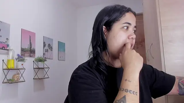 Snapshot of Emma_lean chatting on February 20, 2026, 3:36 pm Emma lean online show from February 20, 2026, 3:36 pm