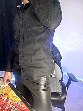 Snapshot of sebastian_horny chatting on December 18, 2025, 9:14 am sebastian horny online show from December 18, 2025, 9:14 am