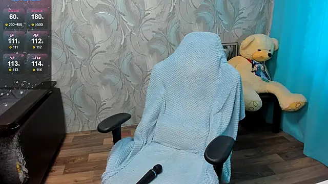 Kitty8meow online show from October 22, 2025, 8:14 am