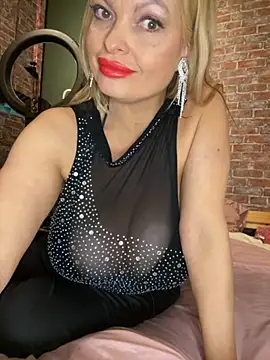 Snapshot of Lisavontease chatting on October 26, 2025, 6:41 pm Lisavontease online show from October 26, 2025, 6:41 pm