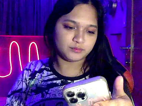 EmpressYna online show from October 25, 2025, 9:48 pm