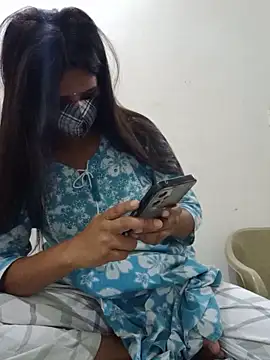 Snapshot of Ipsita-bold chatting on June 11, 2026, 1:19 pm Ipsita-bold online show from June 11, 2026, 1:19 pm
