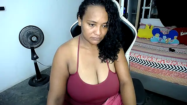 Snapshot of marysol83 chatting on February 21, 2025, 2:06 am marysol83 online show from February 21, 2025, 2:06 am