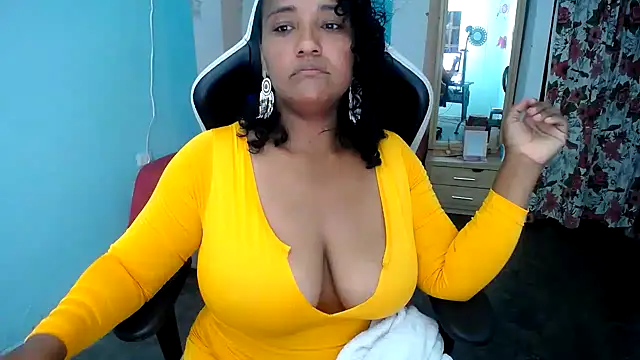 Snapshot of marysol83 chatting on October 5, 2025, 1:40 am marysol83 online show from October 5, 2025, 1:40 am