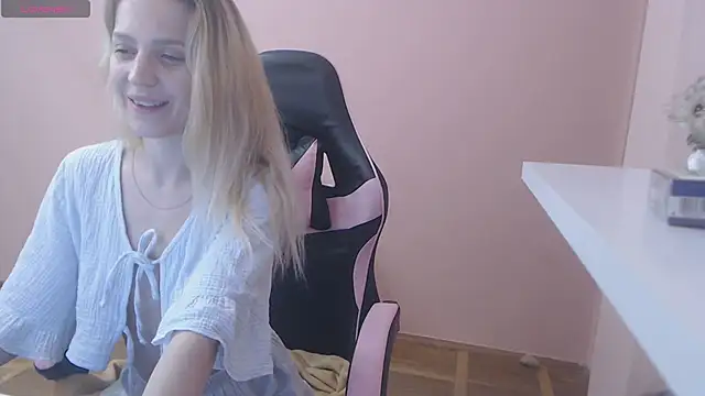 LovelyYana online show from February 6, 2025, 10:21 pm