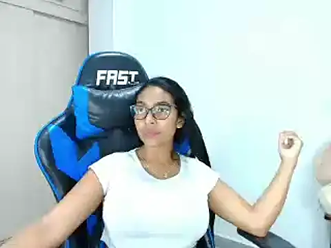 sophiax-x online show from March 20, 2025, 12:30 am