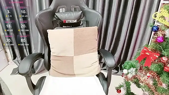 Snapshot of Yuki-yio chatting on December 15, 2025, 1:22 am Yuki-yio online show from December 15, 2025, 1:22 am