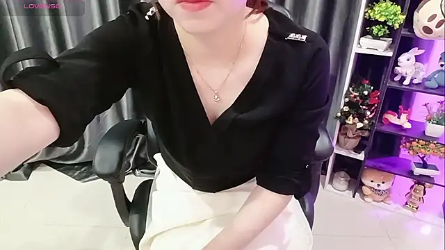 Snapshot of Yuki-yio chatting on April 4, 2026, 1:23 am Yuki-yio online show from April 4, 2026, 1:23 am