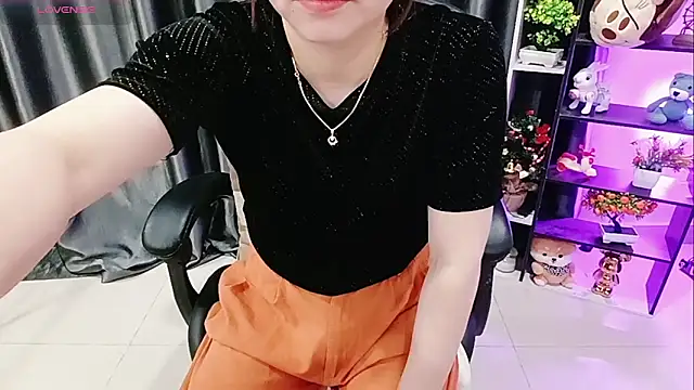 Snapshot of Yuki-yio chatting on April 24, 2026, 1:18 am Yuki-yio online show from April 24, 2026, 1:18 am