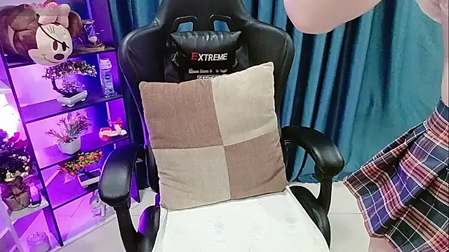 Snapshot of Yuki-yio chatting on March 19, 2026, 1:16 am Yuki-yio online show from March 19, 2026, 1:16 am