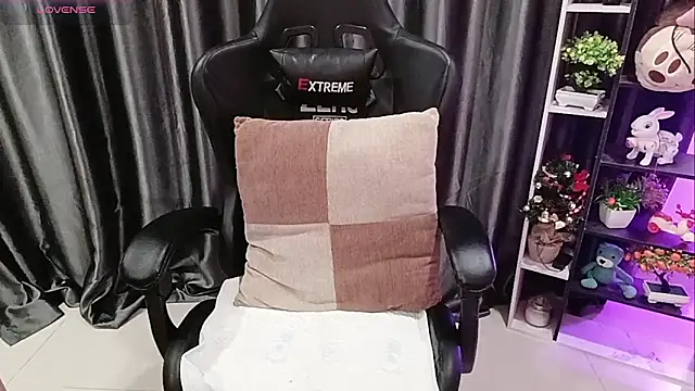 Snapshot of Yuki-yio chatting on March 26, 2026, 1:15 am Yuki-yio online show from March 26, 2026, 1:15 am