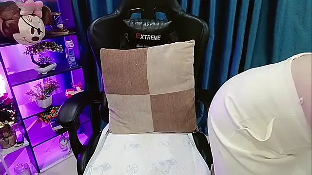 Snapshot of Yuki-yio chatting on March 17, 2026, 1:19 am Yuki-yio online show from March 17, 2026, 1:19 am