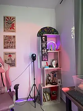 Snapshot of Emma_Wish chatting on November 9, 2025, 5:28 pm Emma Wish online show from November 9, 2025, 5:28 pm