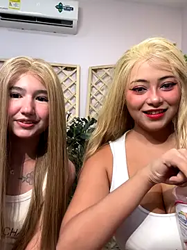 Snapshot of seraphine23 chatting on September 24, 2025, 12:40 am seraphine23 online show from September 24, 2025, 12:40 am