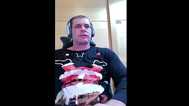 Snapshot of pablodavid15 chatting on November 29, 2025, 6:02 am pablodavid15 online show from November 29, 2025, 6:02 am