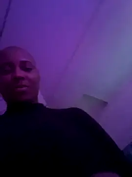 Snapshot of HoneyDripHer chatting on October 9, 2025, 2:28 pm HoneyDripHer online show from October 9, 2025, 2:28 pm