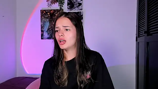 Abby Saenz01 online show from April 5, 2026, 4:02 pm